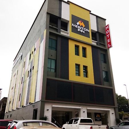 Meriton Inn Kuantan Exterior photo