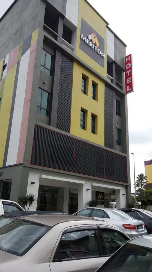 Meriton Inn Kuantan Exterior photo