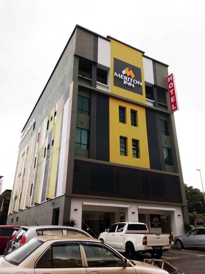 Meriton Inn Kuantan Exterior photo