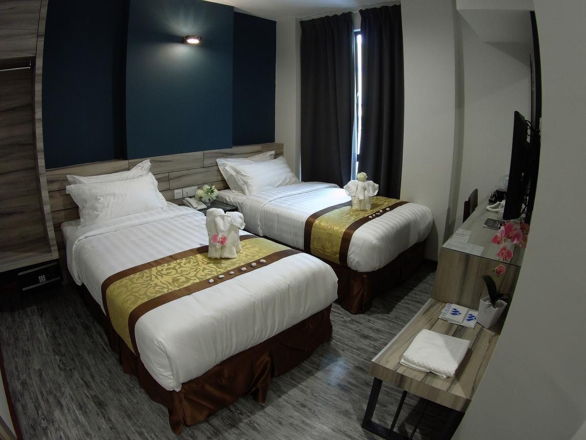 Meriton Inn Kuantan Exterior photo