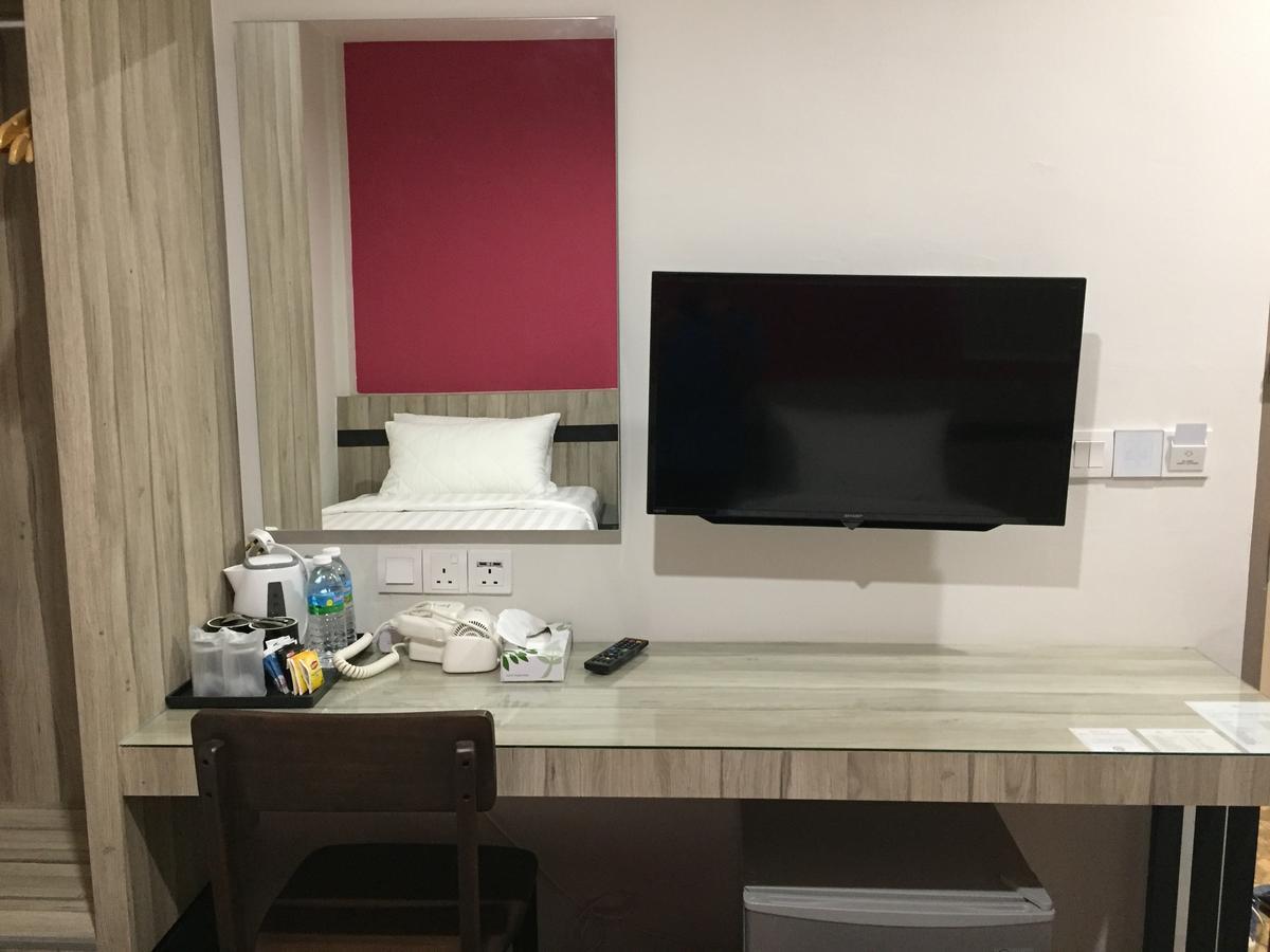 Meriton Inn Kuantan Exterior photo