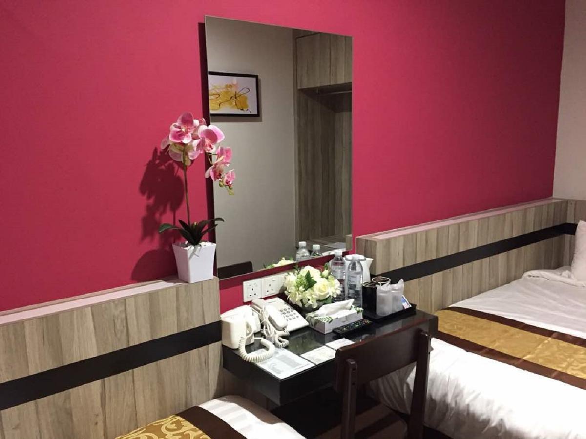 Meriton Inn Kuantan Exterior photo